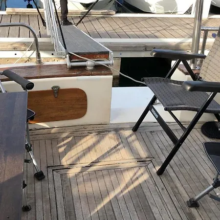 Cala Πλωτό κατάλυμα