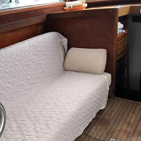 Botel Cala